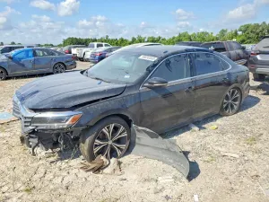Volkswagen Passat 2.0L 4 2020