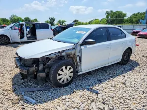 Volkswagen Jetta 2L 4 2015