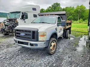 Ford F-450 6.8L 10 2008
