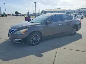 Nissan Altima 2.5L 4 2015