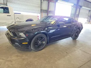 Ford Mustang 3.7L 6 2014