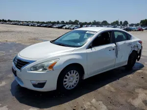 Nissan Altima 2.5L 4 2015