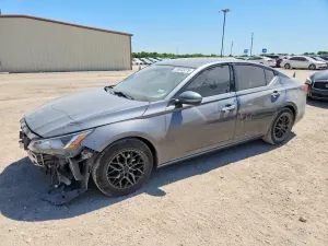 Nissan Altima 2.5L 4 2019