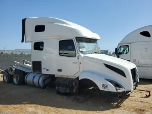 Volvo VN 12.8L 6 2025