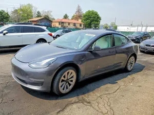 Tesla Model 3 2022
