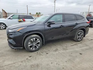 Toyota Highlander 3.5L 6 2022
