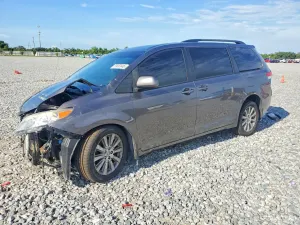 Toyota Sienna 3.5L 6 2011