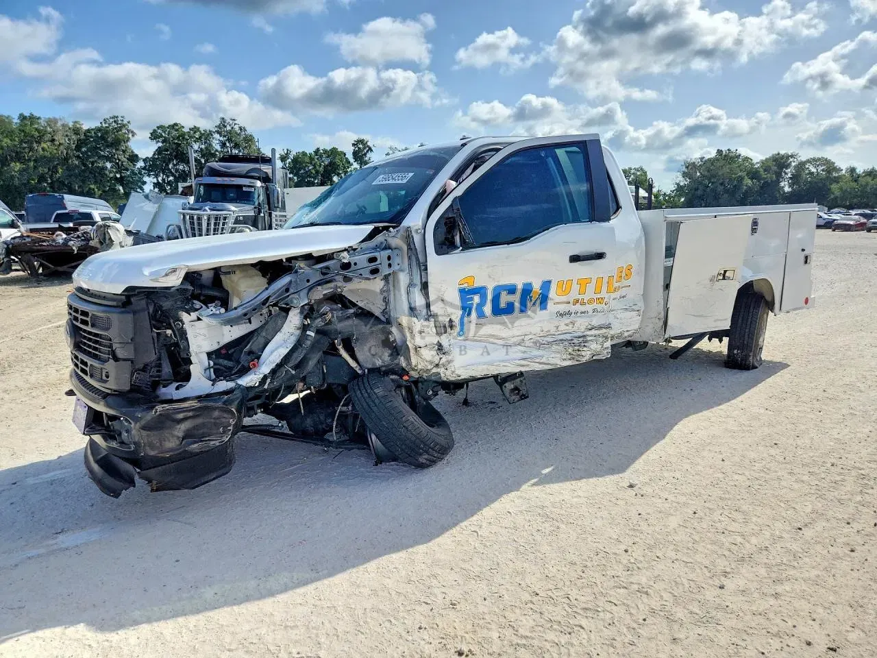 Ford F-250 6.8L 8 2025
