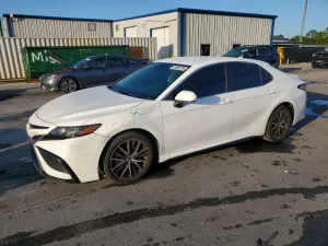 Toyota Camry 2.5L 4 2021