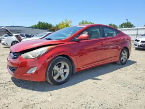 Hyundai Elantra 1.8L 4 2013