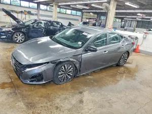 Nissan Altima 2.5L 4 2025