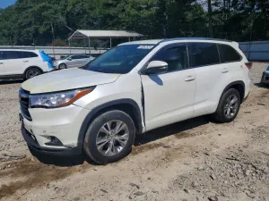 Toyota Highlander 3.5L 6 2015