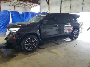 Chevrolet Suburban 5.3L 8 2024