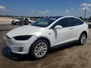 Tesla Model X 2018
