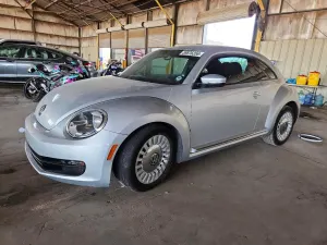 Volkswagen Beetle 2.5L 5 2013
