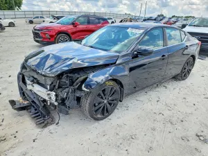 Nissan Altima 2.5L 4 2019