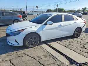 Hyundai Elantra 2.0L 4 2023