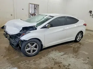 Hyundai Elantra 1.8L 4 2016