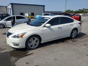 Nissan Altima 3.5L 6 2013