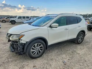 Nissan Rogue 2.5L 4 2015