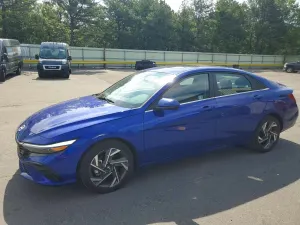 Hyundai Elantra 2.0L 4 2025