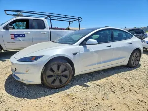 Tesla Model 3 2025