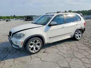 BMW X5 4.8L 8 2007