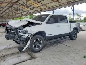 RAM 1500 5.7L 8 2020