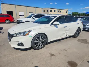 Nissan Altima 2.5L 4 2020