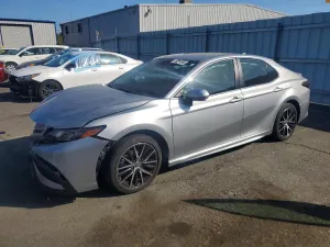 Toyota Camry 2.5L 4 2022