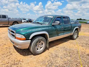 Dodge Dakota 4.7L 8 2003
