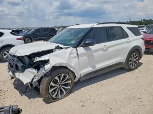 Ford Explorer 2.3L 4 2025