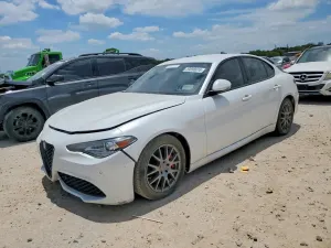 Alfa Romeo Giulia 2.0L 4 2017