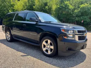 Chevrolet Suburban 5.3L 8 2019