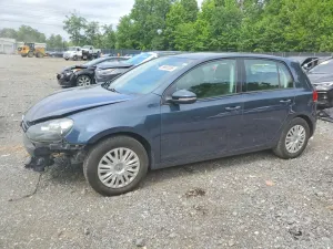 Volkswagen Golf 2.5L 5 2013