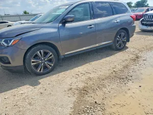 Nissan Pathfinder 3.5L 6 2017