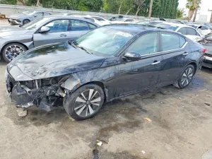 Nissan Altima 2.5L 4 2021
