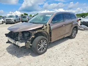 Toyota Highlander 3.5L 6 2018