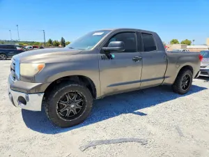 Toyota Tundra 4.6L 8 2010