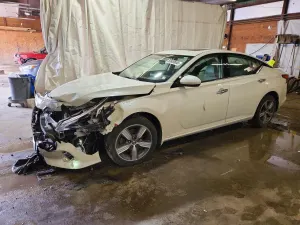 Nissan Altima 2.5L 4 2021