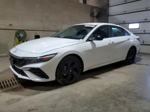 Hyundai Elantra 2.0L 4 2026