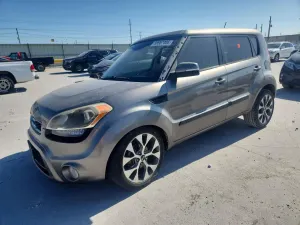 Kia Soul 2.0L 4 2012
