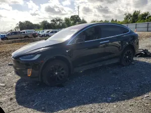 Tesla Model X 2020