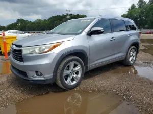 Toyota Highlander 3.5L 6 2016