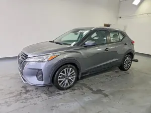 Nissan Kicks 1.6L 4 2021