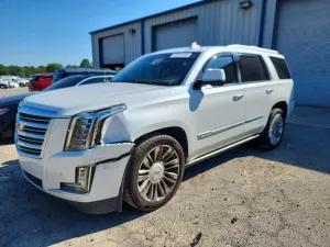 Cadillac Escalade 6.2L 8 2016