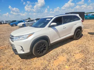 Toyota Highlander 3.5L 6 2019