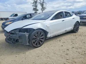 Tesla Model S 2013