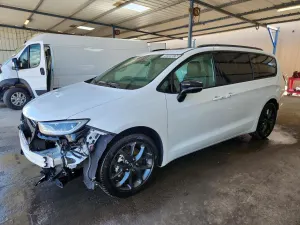Chrysler Pacifica 3.6L 6 2025
