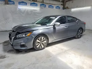 Nissan Altima 2.5L 4 2021